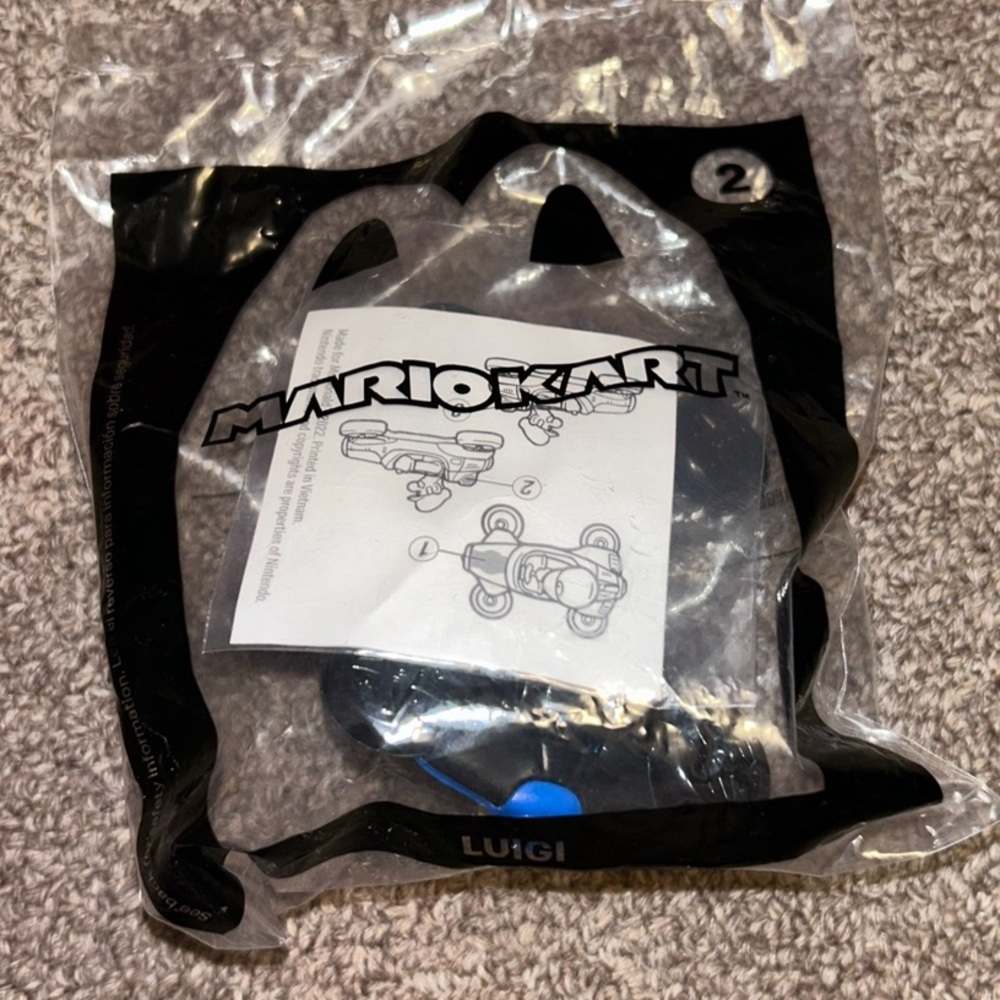 •5 FOR $10 KIDS TOYS• Mcdonalds Mario Kart Luigi Happy Meal Toy #2 - Picture 2 of 3